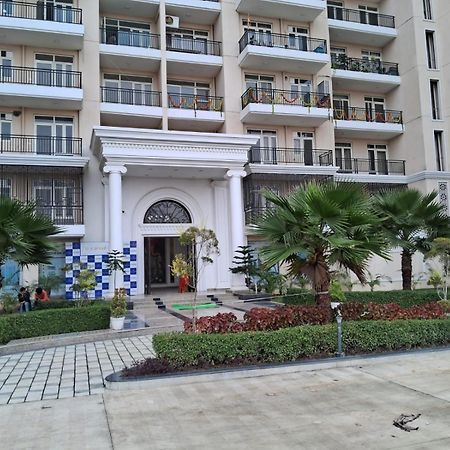 Omaxe Hi Tech City Infront Of Triveni Sangam River Giri Homestay Prayagraj Exterior foto