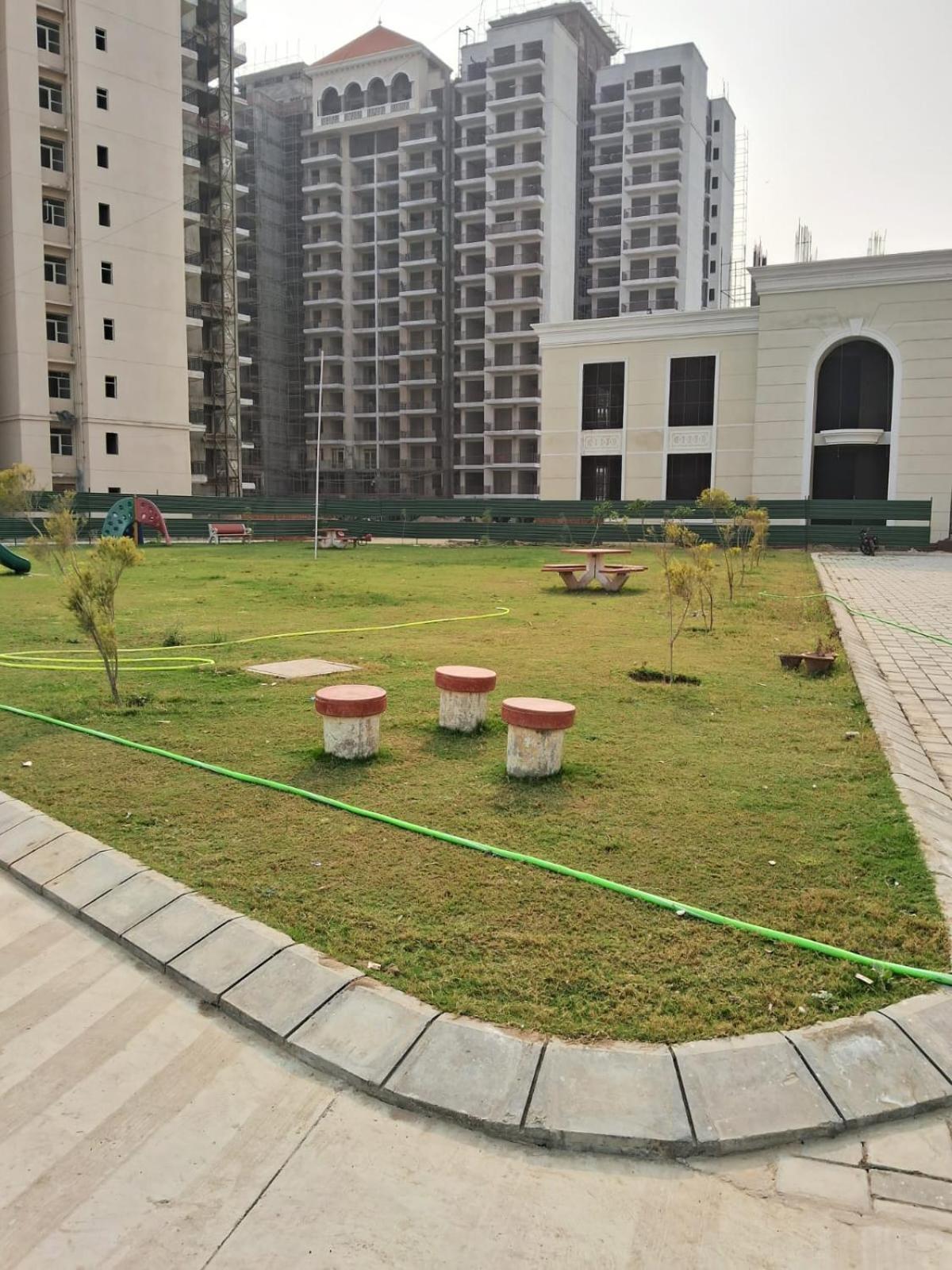 Omaxe Hi Tech City Infront Of Triveni Sangam River Giri Homestay Prayagraj Exterior foto